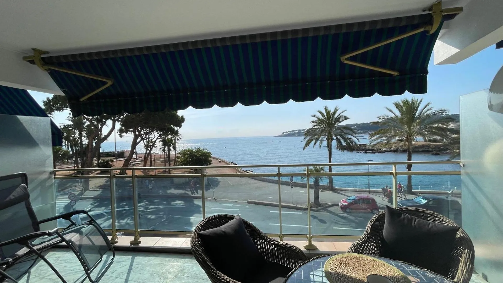 Appartement Antibes Terrasse En Front De Mer 0*,  France